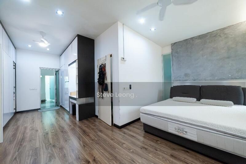 Setia Indah 10, Setia alam - 5