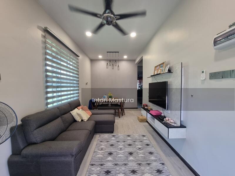 TAMAN MAHKOTA EMAS - 2