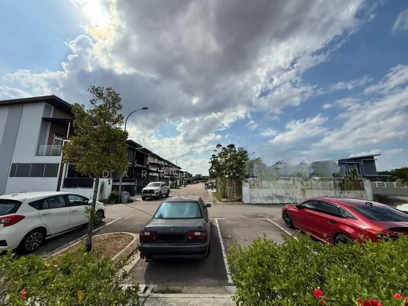 BANDAR CEMERLANG - 4