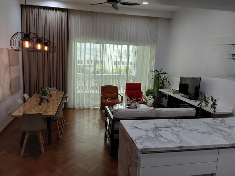 Straits Quay (The Suites at Waterside) - 2