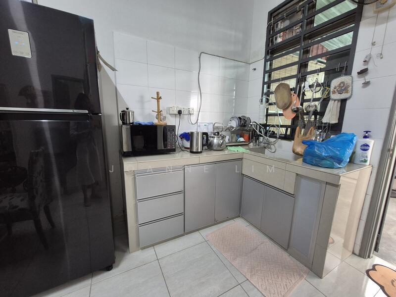 Tanjung minyak perdana - 4