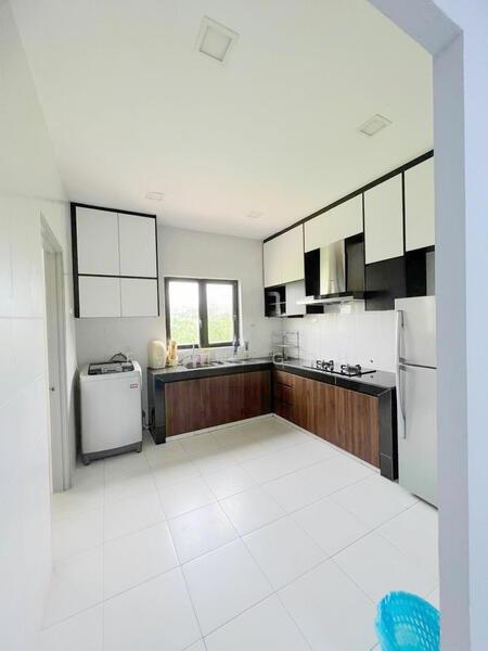 The Lake Residence - 2