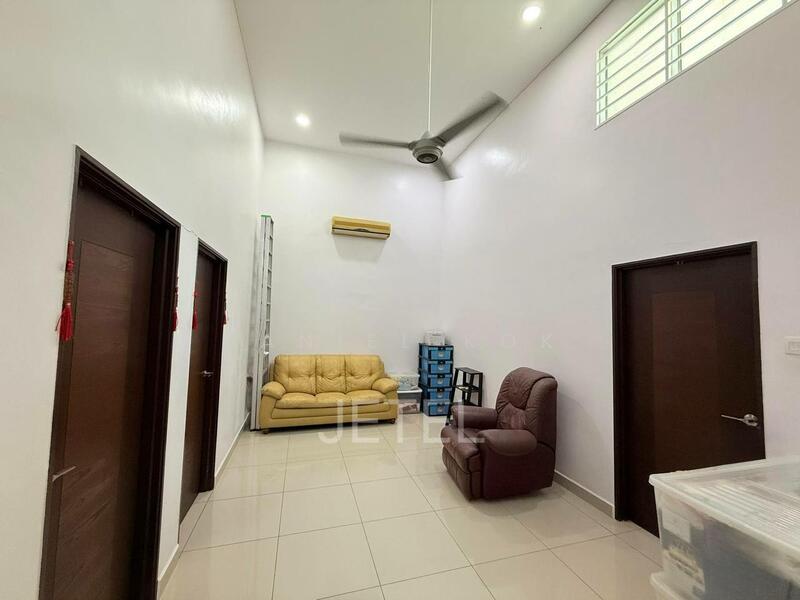 RM750k! 22x75ft! 4R3B! Move in Condition Renovated Taman Ehsan Jaya Pandamaran Port Klang 2 Sty Hse - 4