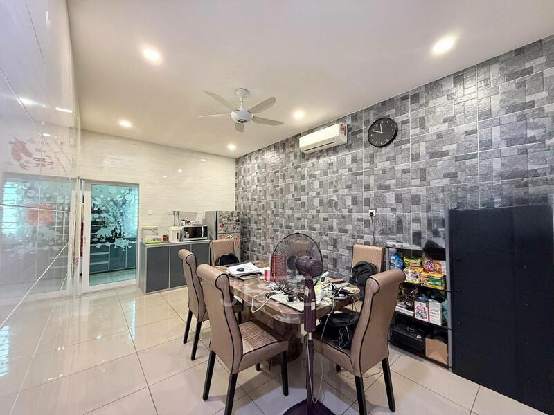 RM750k! 22x75ft! 4R3B! Move in Condition Renovated Taman Ehsan Jaya Pandamaran Port Klang 2 Sty Hse - 5