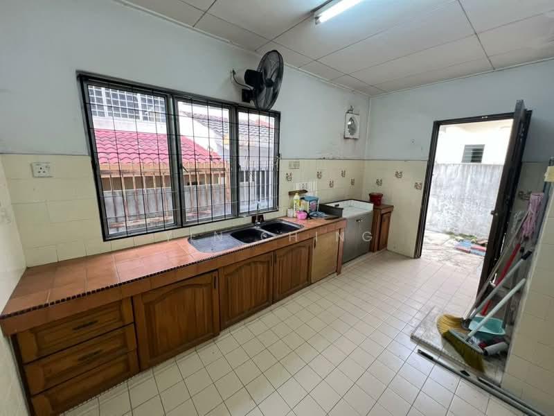 Bandar Menjalara - 3