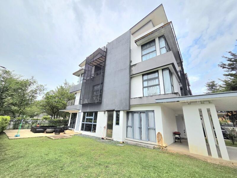 CORNER 3 Storey Semi D Lake View Sera Twin Villa Presint 8 Putrajaya - 4