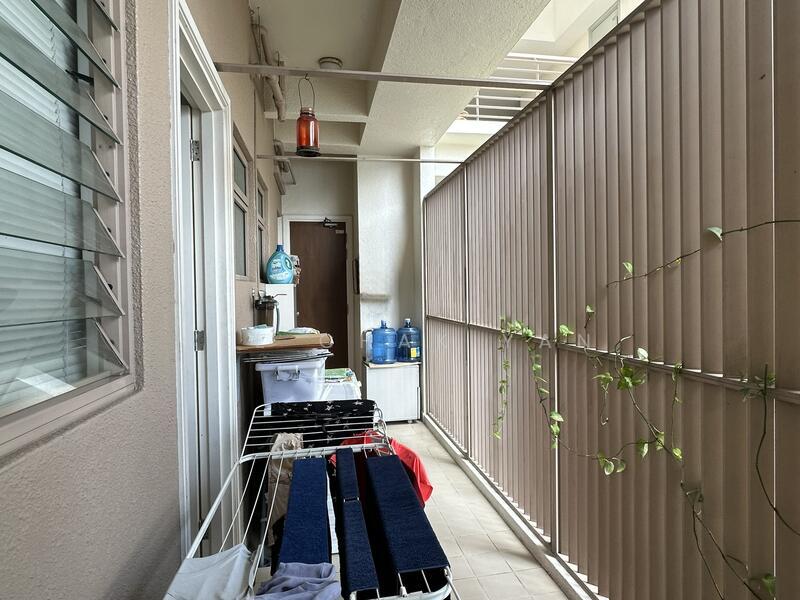Hampshire Park Condominium - 3