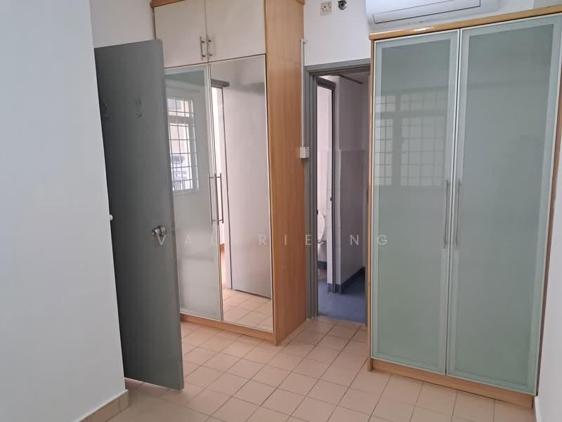 Perdana Exclusive - 4