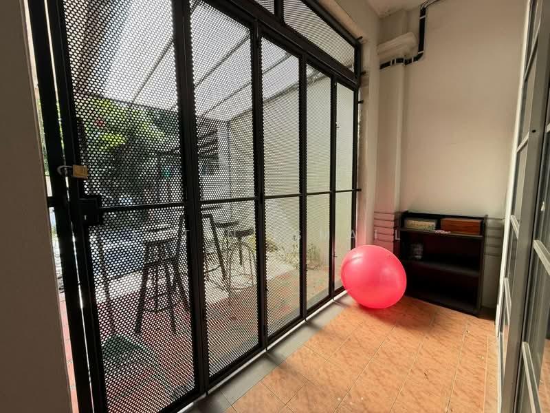 Kota Damansara Seksyen 8 - 2