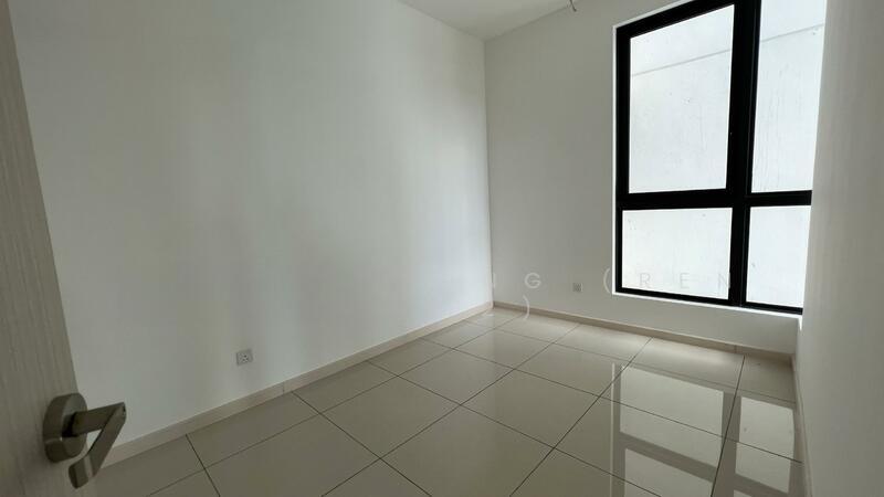 The M @ Medini Macrolink - 2