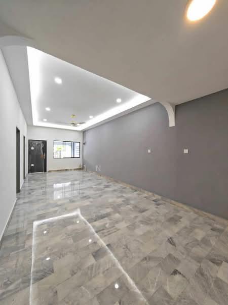 Taman Ungku Tun Aminah - 1