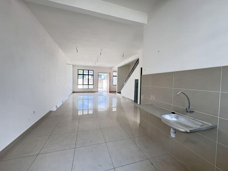 Permas Jaya Straits View - 5