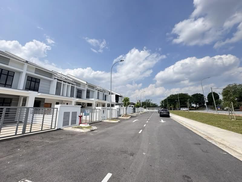 Permas Jaya Straits View - 2