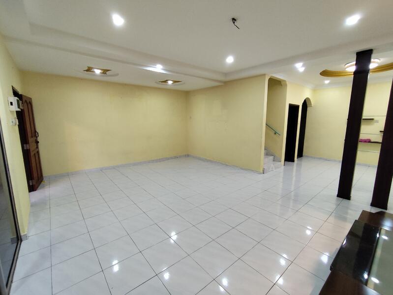 Taman Pulai Utama - 4