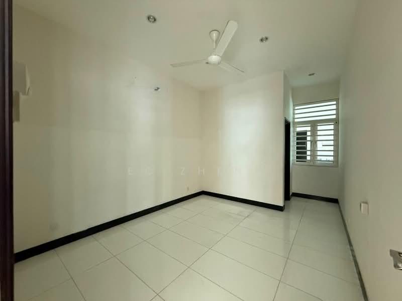 2.5 storey Semi-D Jalan Hilir Pemancar - 3