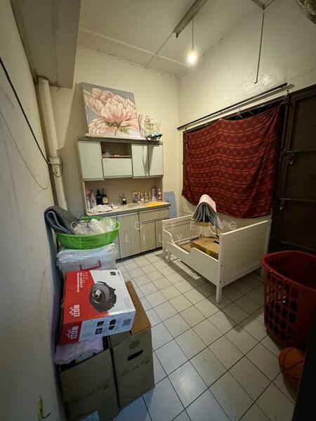 Taman Johor Jaya - 5