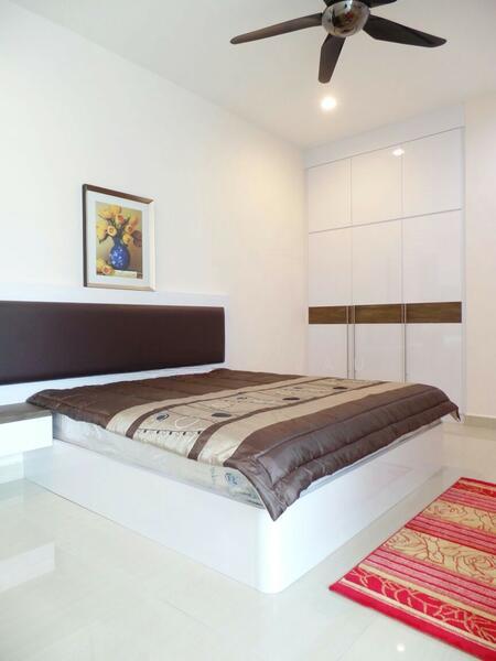 Taman Ungku Tun Aminah - 4