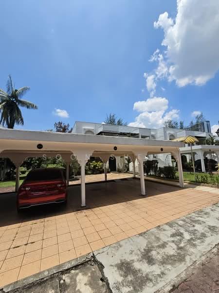 Country Heights Ground Floor Townhouse - 5