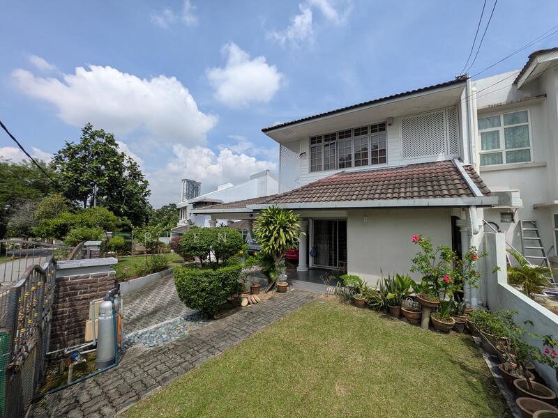 Semi Detached 2 Storey Ss4 Kelana Jaya, - 1