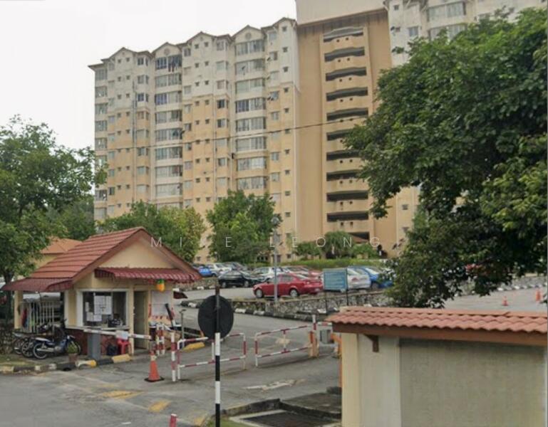 Pangsapuri Merak - 1