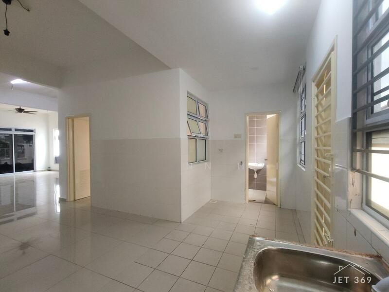 Convenience Location 2 Sty Corner Damai Residence Kemuning Utama - 3