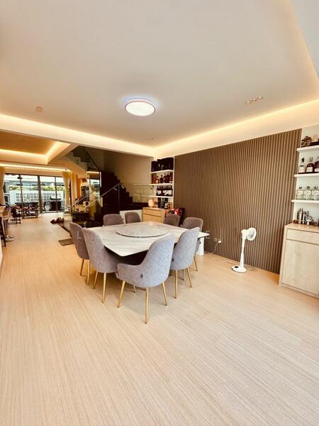 Zenia Garden Condo - 2