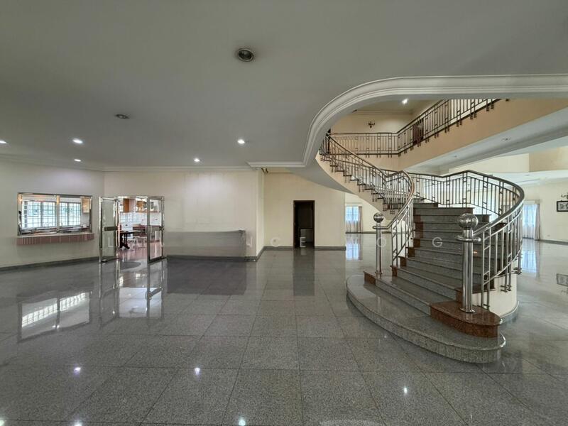 pantai bangsar bungalow - 2