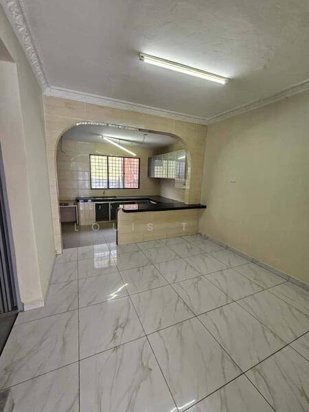 Jalan Bukit Kempas @ Taman Bukit Kempas - 5