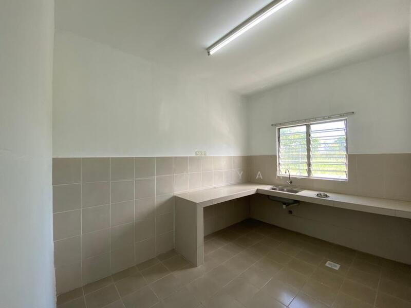 Coral Emerald West - 3