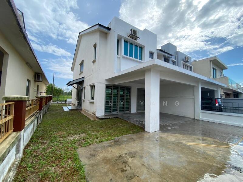 Coral Emerald West - 1