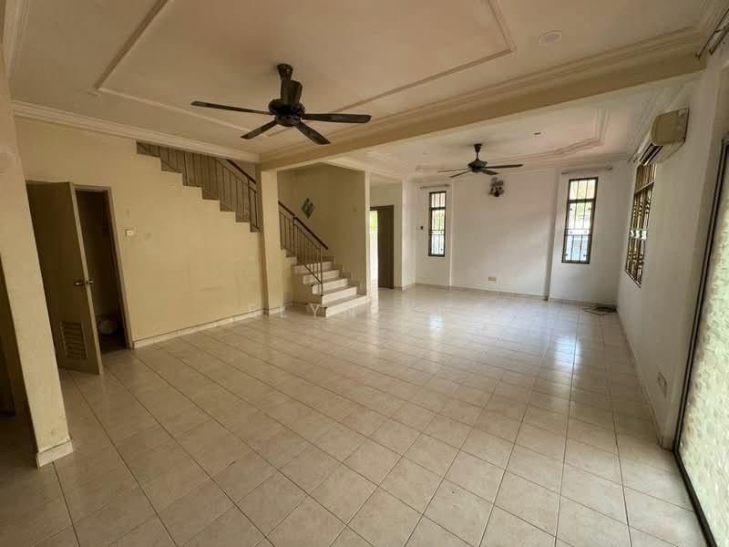 Topaz, Kota Emerald - 1