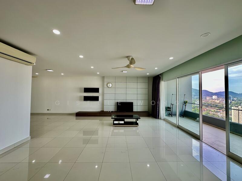 Central Park condominium - 5