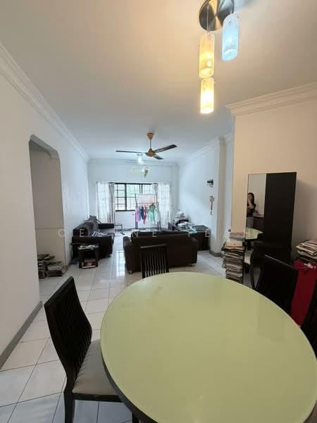 Likas Court - 5