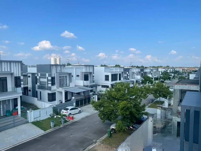 Garden Villas, Bukit Indah - 2