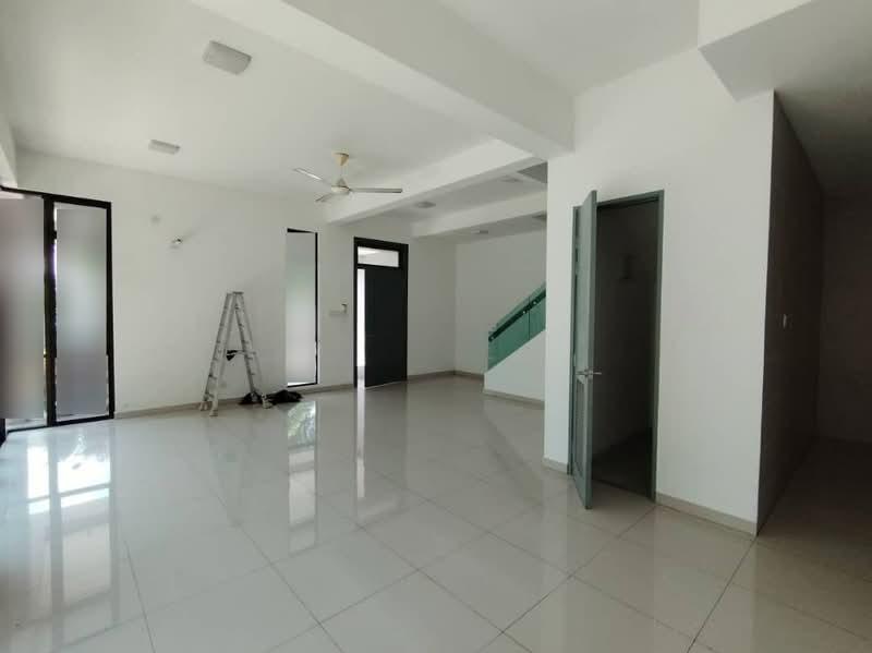 Horizon Hills @ Golf East @ 2 Storey Semi D - 4