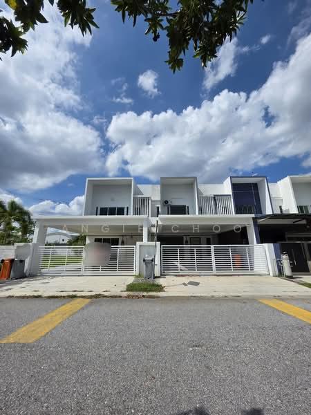 Hijayu 3B Elvina Double Storey Terrace Bandar Sri Sendayan Seremban - 1