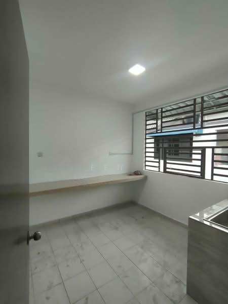 Senai Scientex Jaya RMMJ Townhouse (Upper Floor) 990 Sqft for Sale - 5