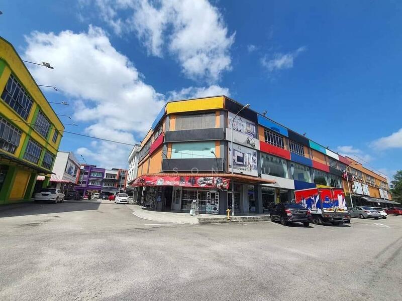 Bandar Baru Uda Shop - 4