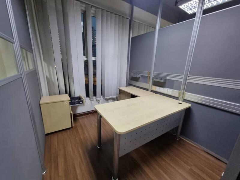 Metropolitan Square - 4