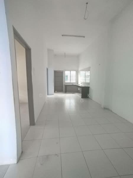 BANDAR LAHAT BARU - 4