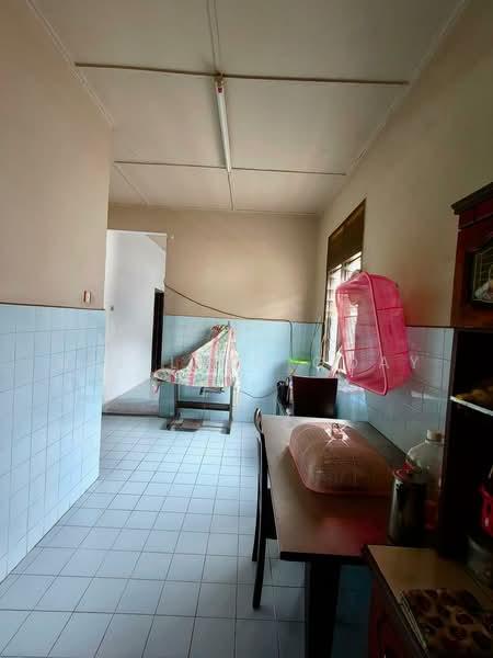 Taman Johor Jaya - 4