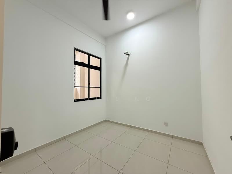 26th Avenue, Bukit Indah - 4