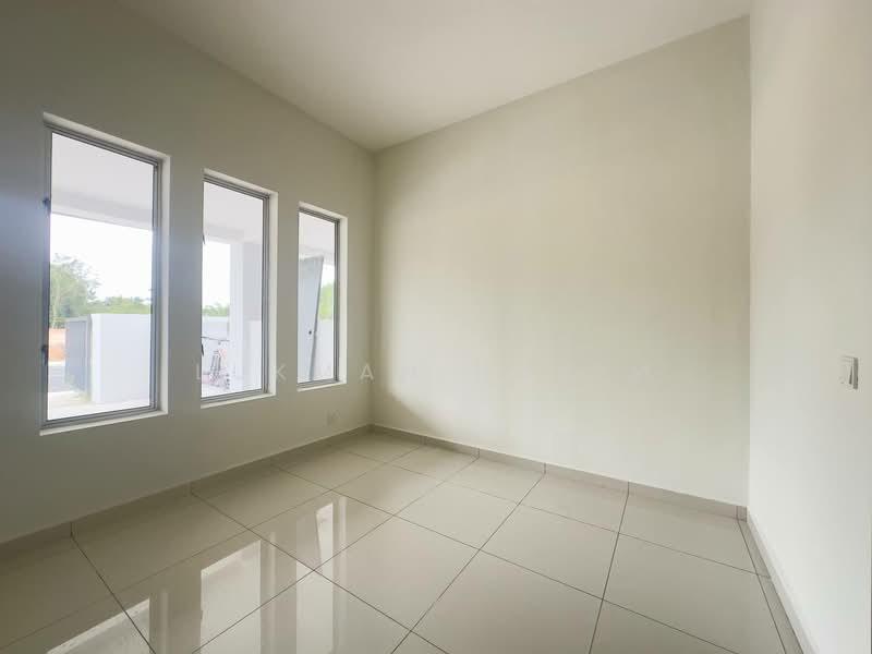 Taman Jenderam Lestari (j2 Residence) - 4