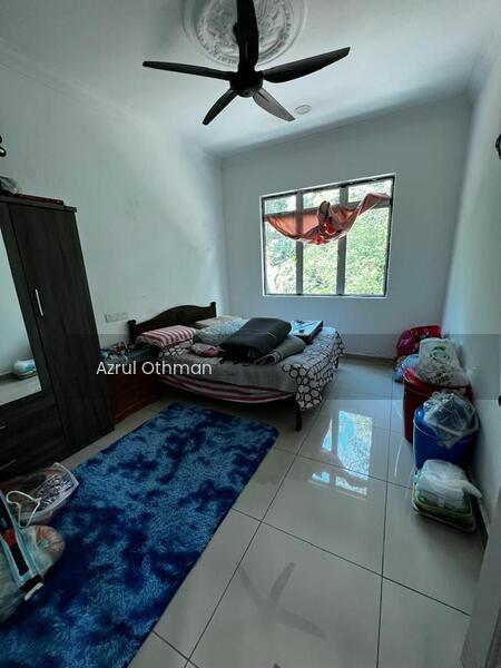 1.5-storey Terraced House at Taman Sikamat Utama - 5