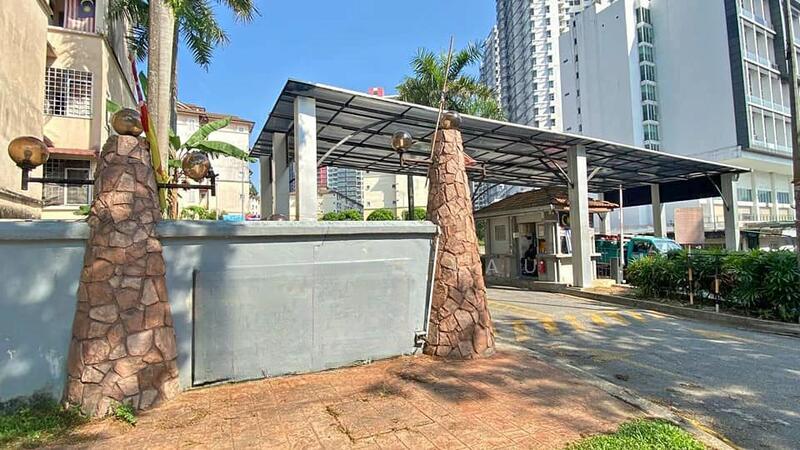 Indah Condominium - 3