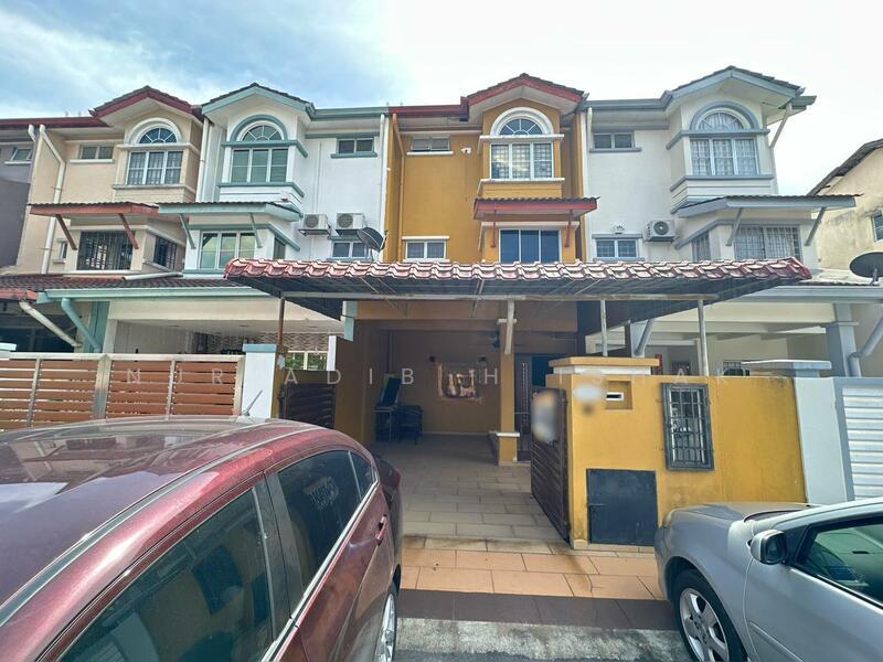 3 storey terrace fully extended U5 Shah Alam - 1