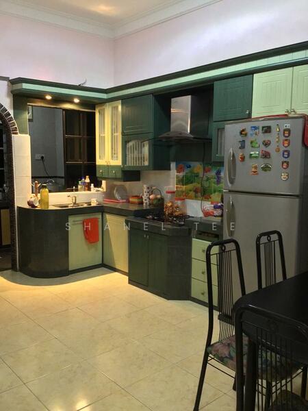 Alam Avenue 2 - 5