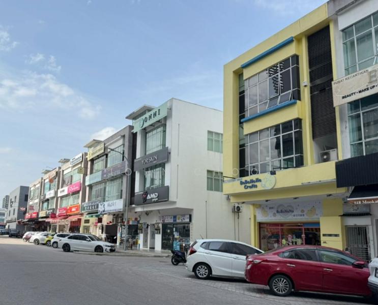 Taman Mount Austin - 5