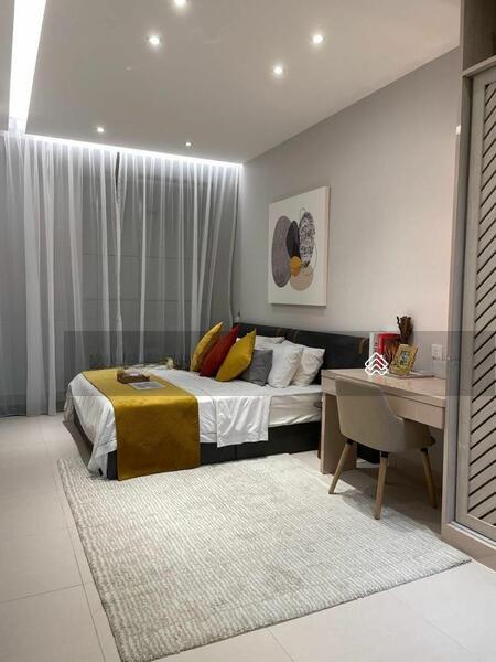 TRELLIS RESIDENCES - 1