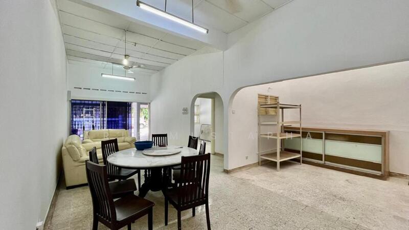 Haji Openg Taman Tun Dr Ismail KL - 1